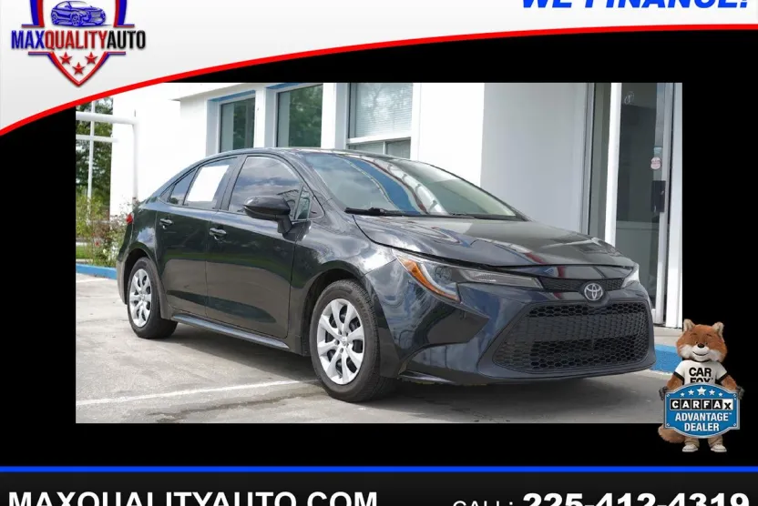 2021 Toyota Corolla LE photo 1