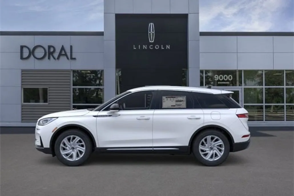2025 Lincoln Corsair Premiere photo 1