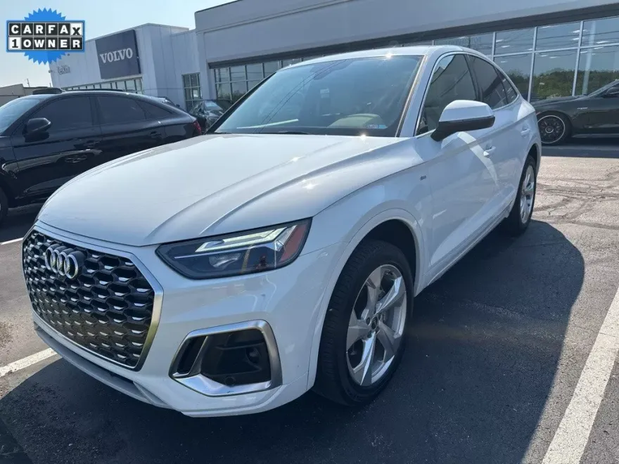 2022 Audi Q5 Sportback 45 S line Premium Plus photo 1