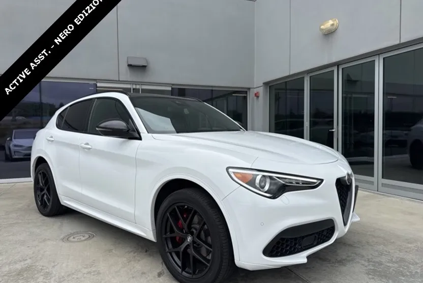 2021 Alfa Romeo Stelvio Ti Sport photo 1