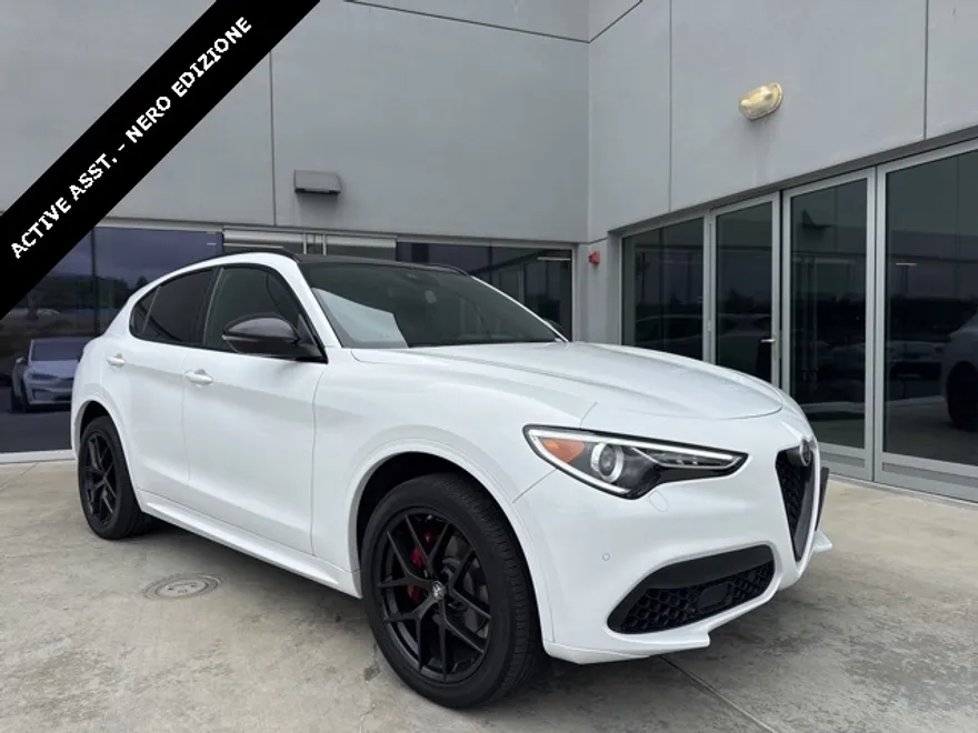 2021 Alfa Romeo Stelvio Ti Sport photo 1