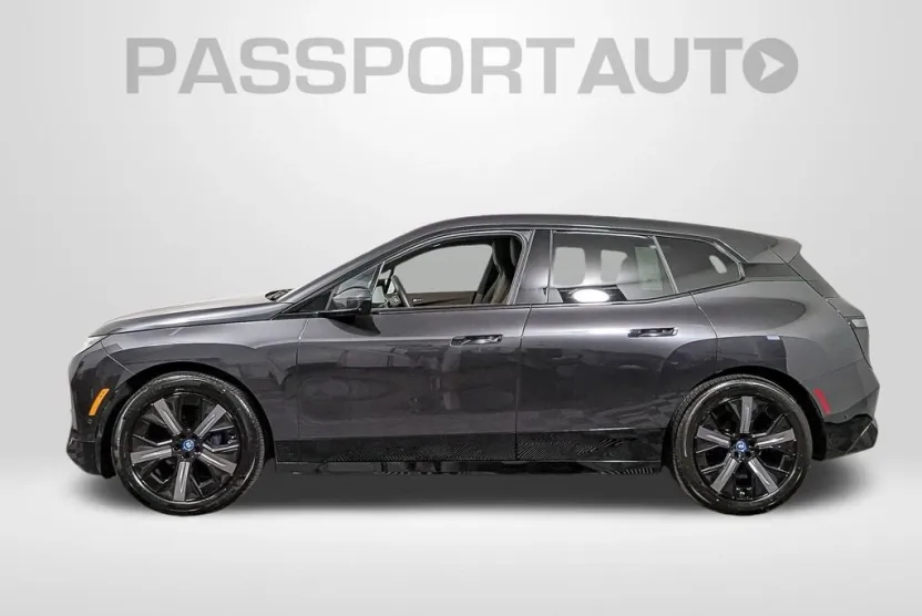 2025 Bmw iX photo 1