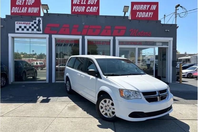 2016 Dodge Grand Caravan SE photo 1