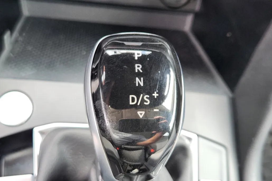 2022 Volkswagen Taos S photo 1