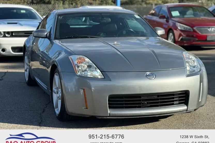 2004 Nissan 350Z Touring photo 1