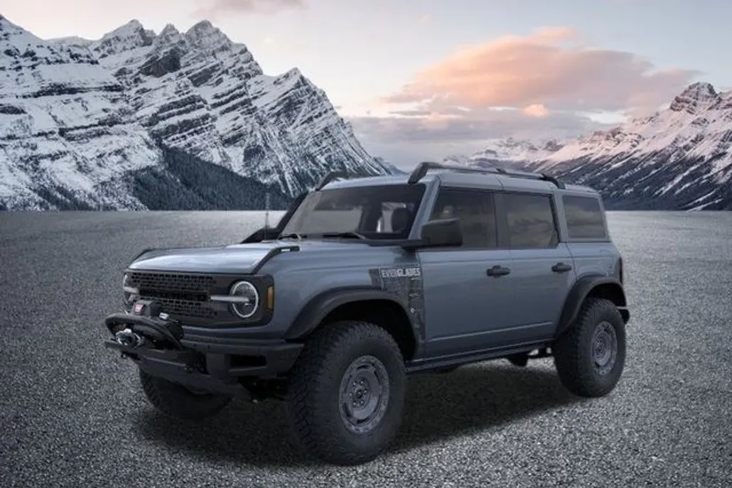2024 Ford Bronco Everglades photo 1