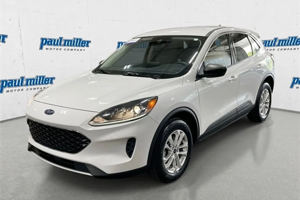 2022 Ford Escape SE photo 1