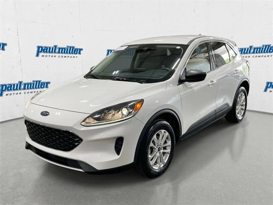 2022 Ford Escape SE photo 1