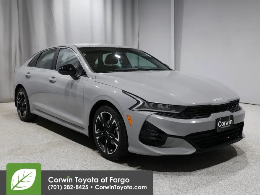 2022 Kia K5 GT-Line photo 1