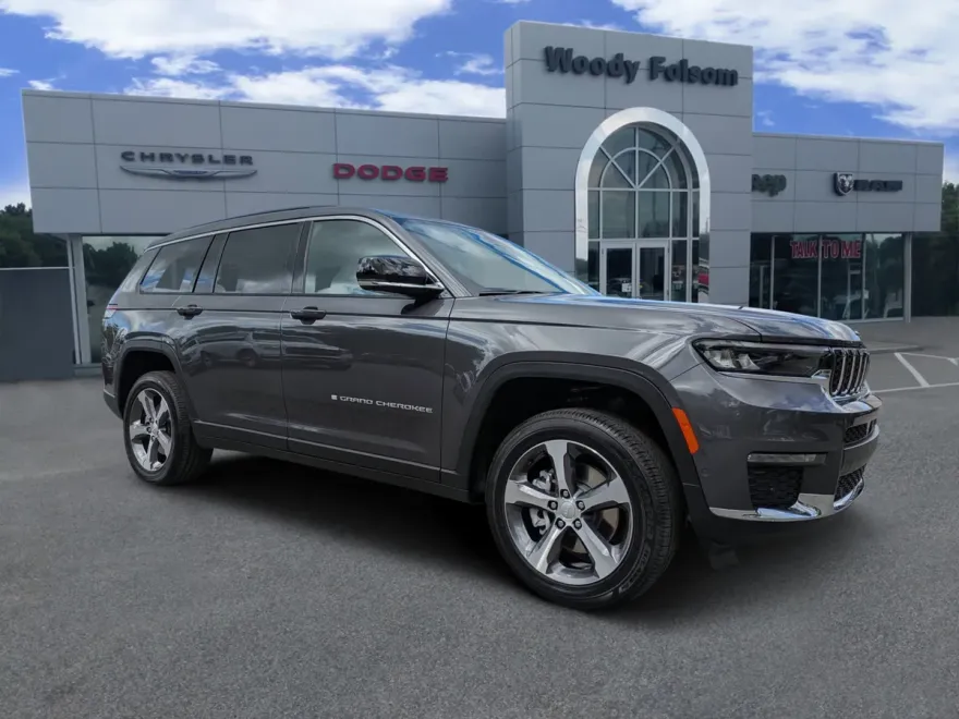 2025 Jeep Grand Cherokee Limited photo 1