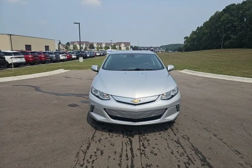 2017 Chevrolet Volt Premier photo 1