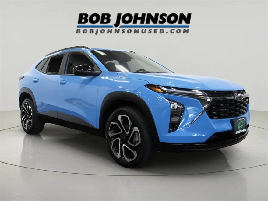 2024 Chevrolet Trax photo 1