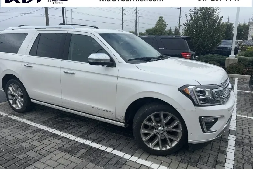 2018 Ford Expedition MAX Platinum photo 1