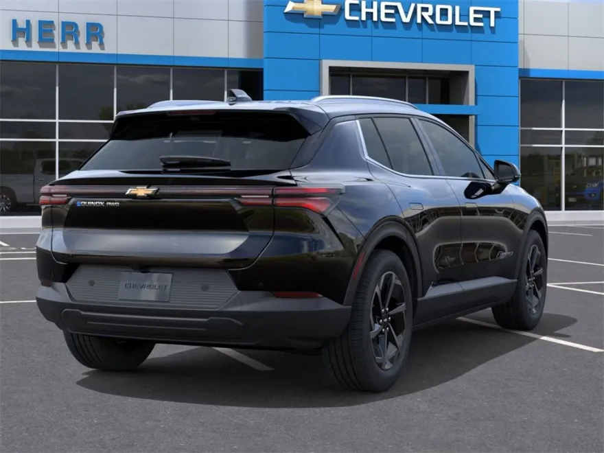 2026 Chevrolet Equinox EV 1LT photo 1