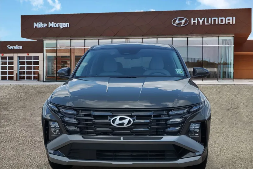 2025 Hyundai Tucson SE photo 1
