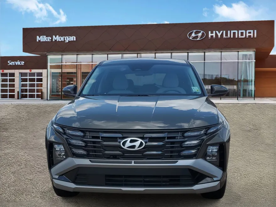 2025 Hyundai Tucson SE photo 1