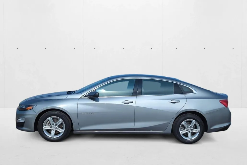 2023 Chevrolet Malibu 1LT photo 1