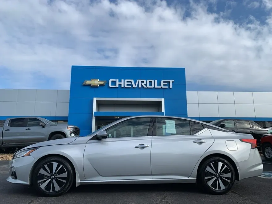 2021 Nissan Altima 2.5 SL photo 1