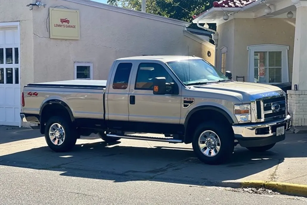 2008 Ford F-350 Lariat photo 1