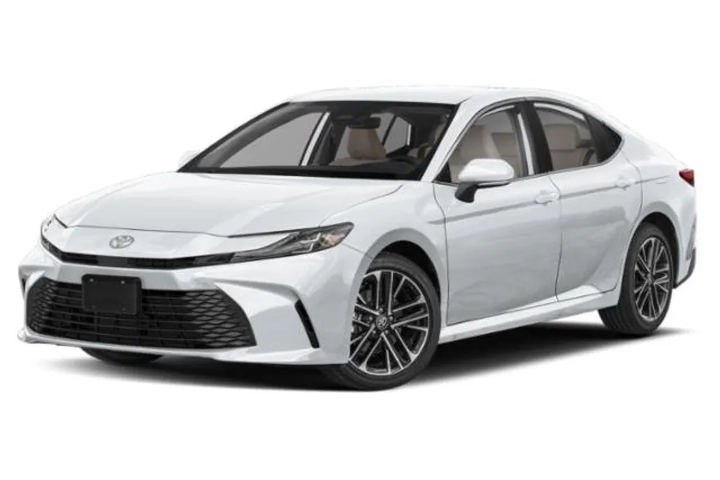 2026 Toyota Camry XLE photo 1