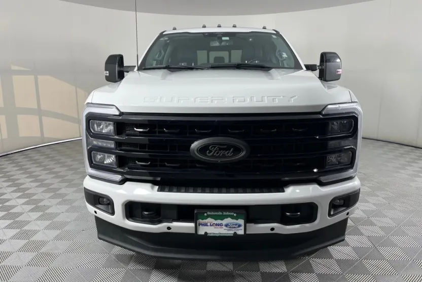 2024 Ford F-350 Lariat photo 1
