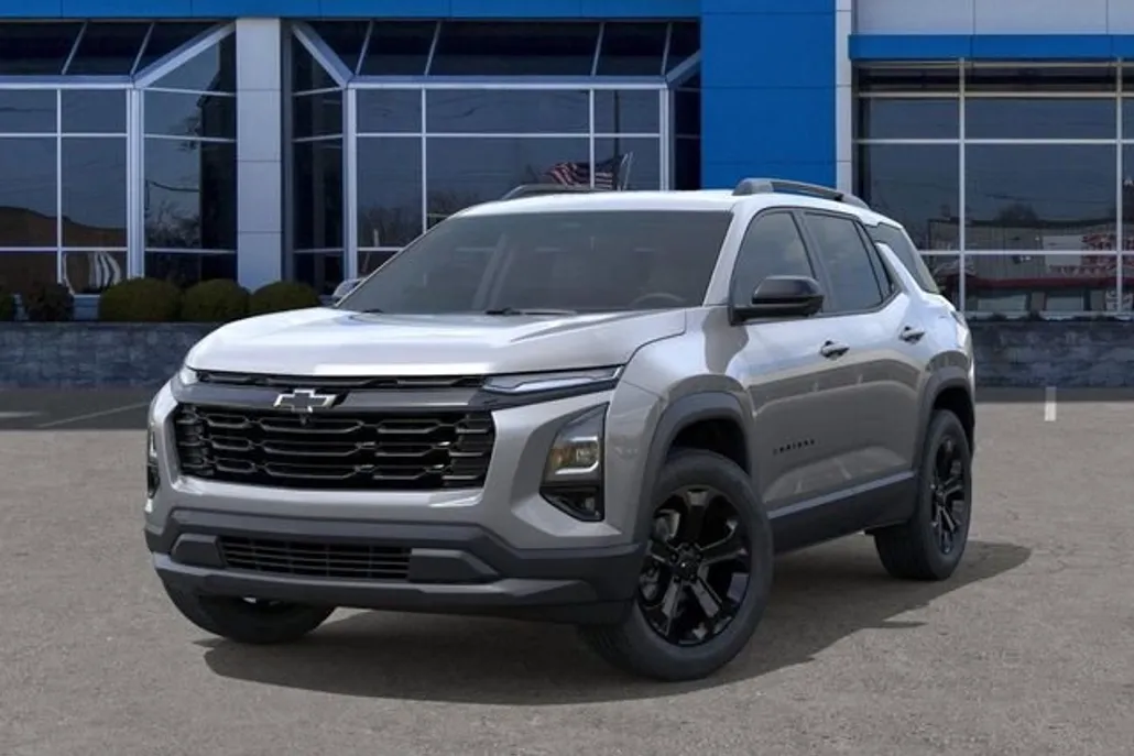 2026 Chevrolet Equinox LT photo 1