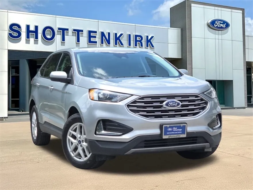 2022 Ford Edge SEL photo 1