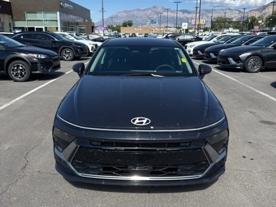 2024 Hyundai Sonata SEL photo 1