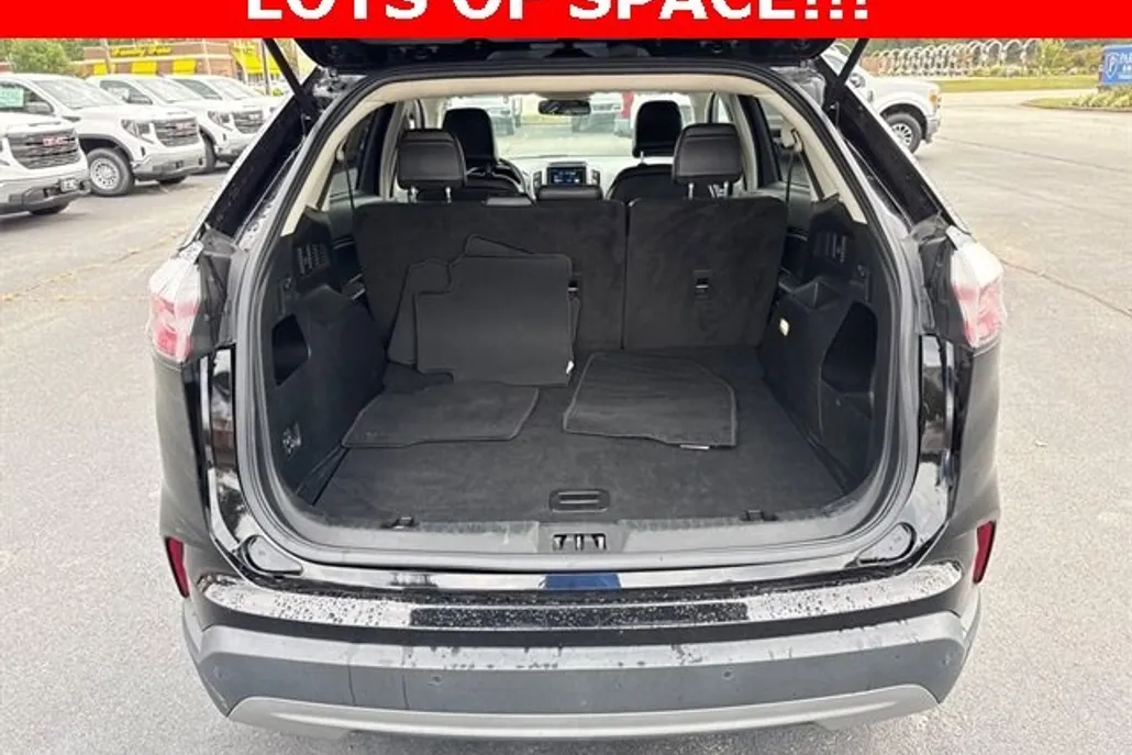 2023 Ford Edge SEL photo 1