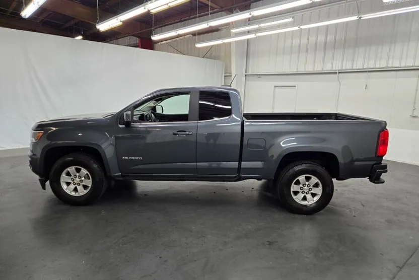 2017 Chevrolet Colorado Work Truck photo 1
