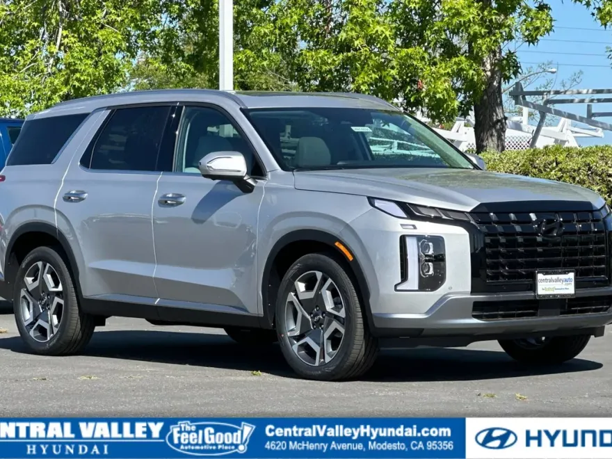 2025 Hyundai Palisade SEL photo 1