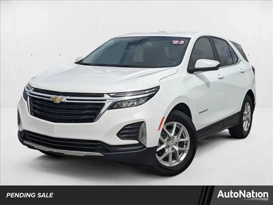 2023 Chevrolet Equinox LT photo 1