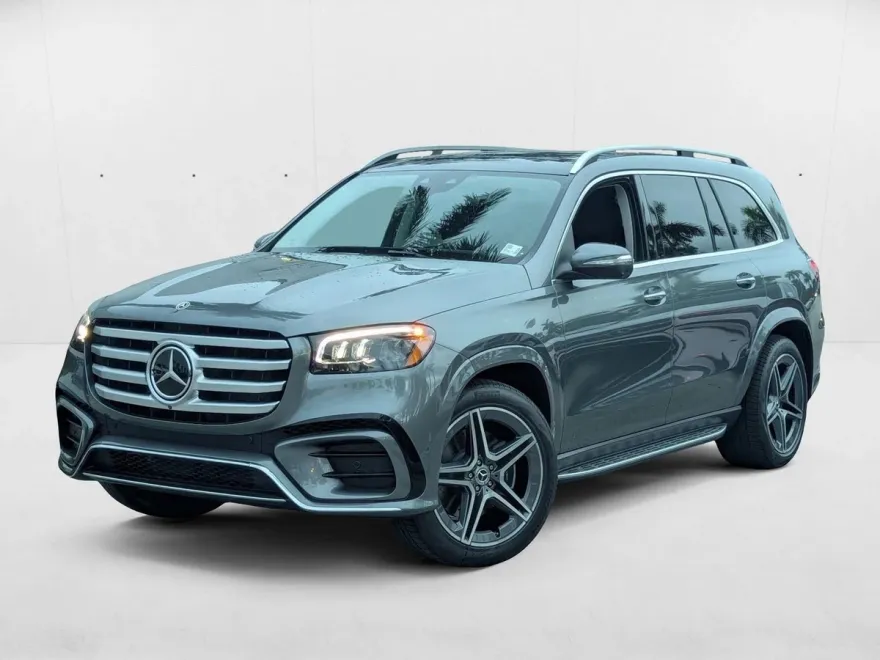 2026 Mercedes Benz GLS 450 4MATIC photo 1