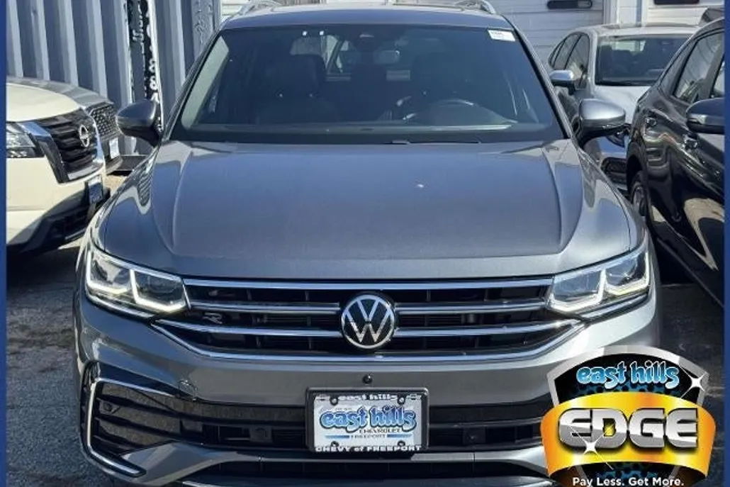 2022 Volkswagen Tiguan SEL Premium R-Line photo 1