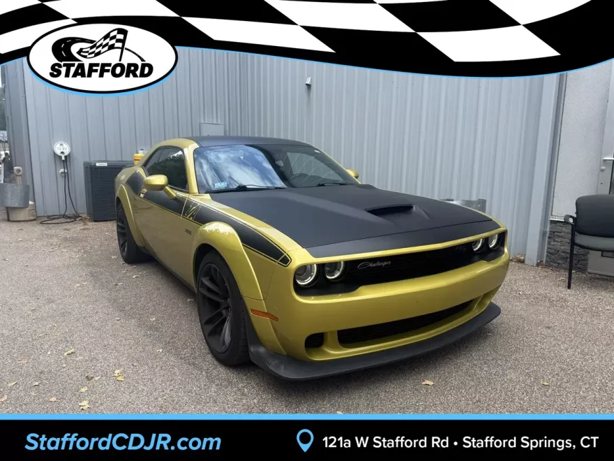 2021 Dodge Challenger R/T Scat Pack Widebody photo 1