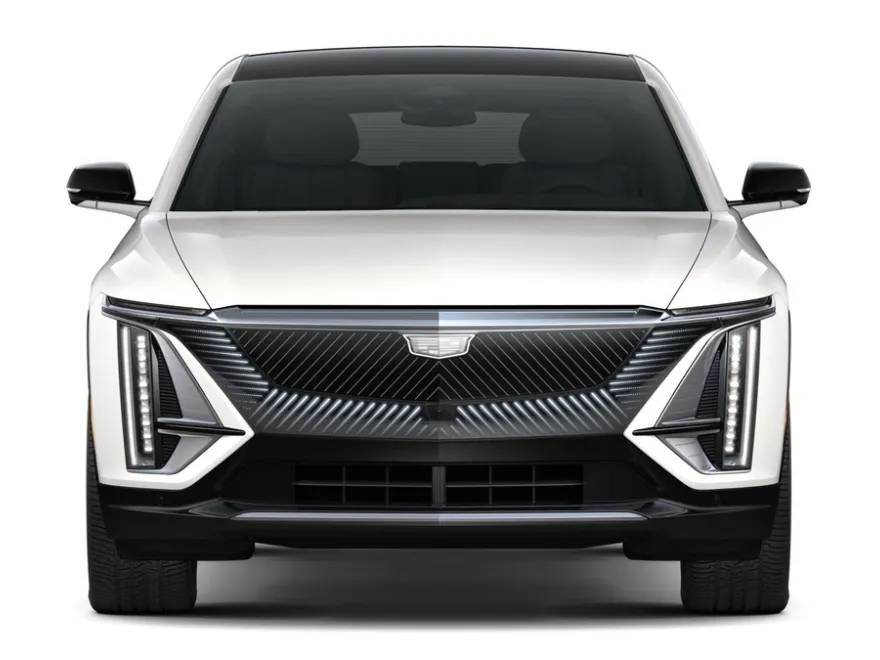 2025 Cadillac Lyriq Luxury photo 28