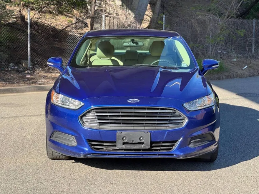 2013 Ford Fusion SE photo 1