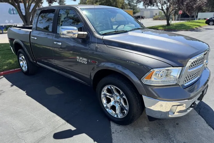2015 Ram 1500 Laramie photo 1
