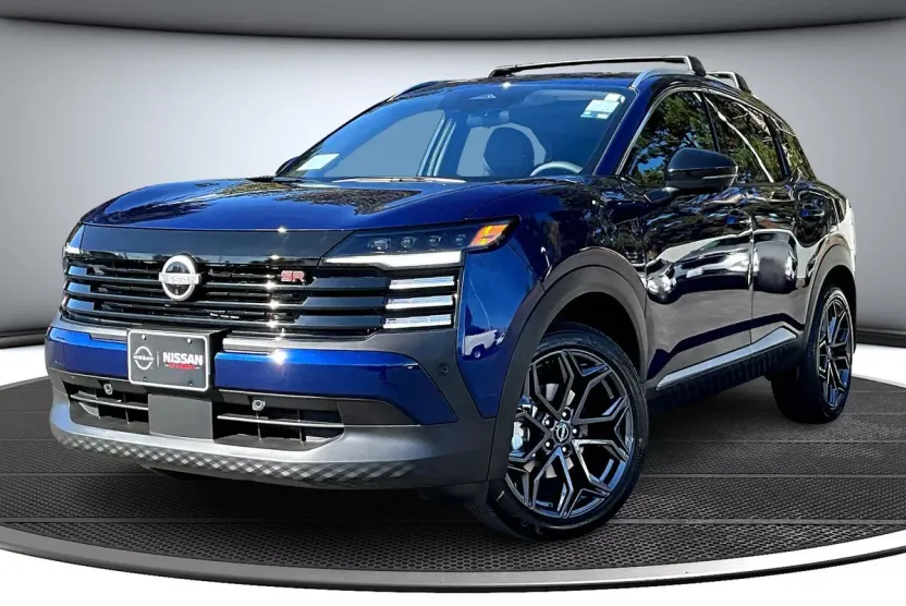2026 Nissan Kicks SR photo 1