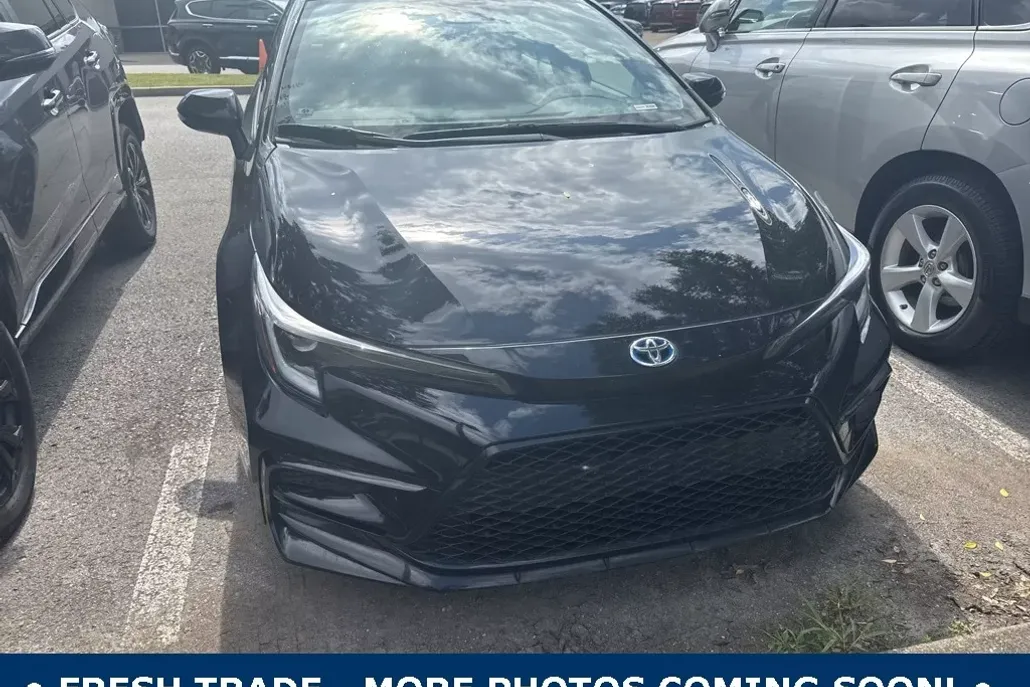 2023 Toyota Corolla Hybrid SE photo 1