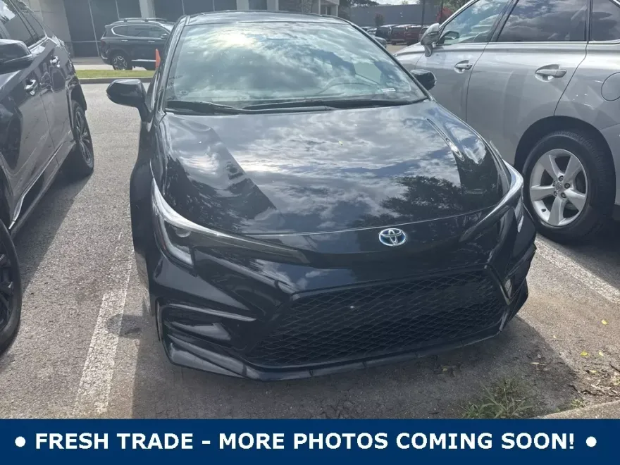 2023 Toyota Corolla Hybrid SE photo 1