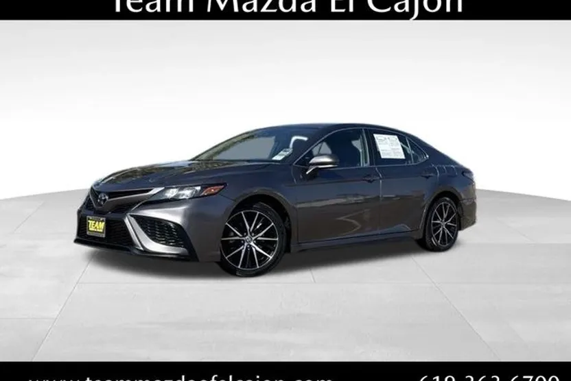 2024 Toyota Camry SE photo 1
