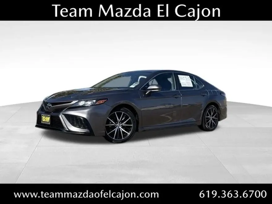 2024 Toyota Camry SE photo 1