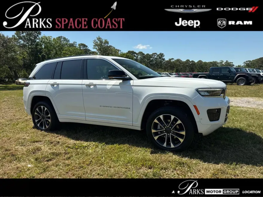 2025 Jeep Grand Cherokee Overland photo 1