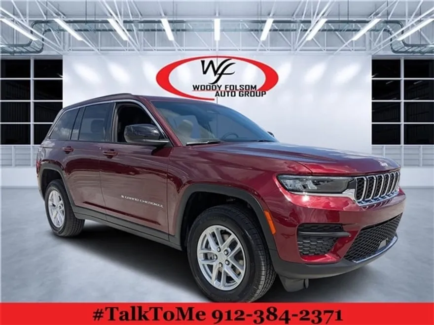 2025 Jeep Grand Cherokee Laredo photo 1
