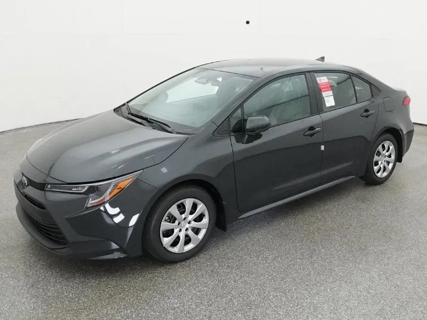 2026 Toyota Corolla LE photo 1