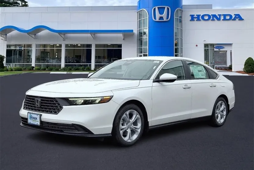2025 Honda Accord LX photo 1