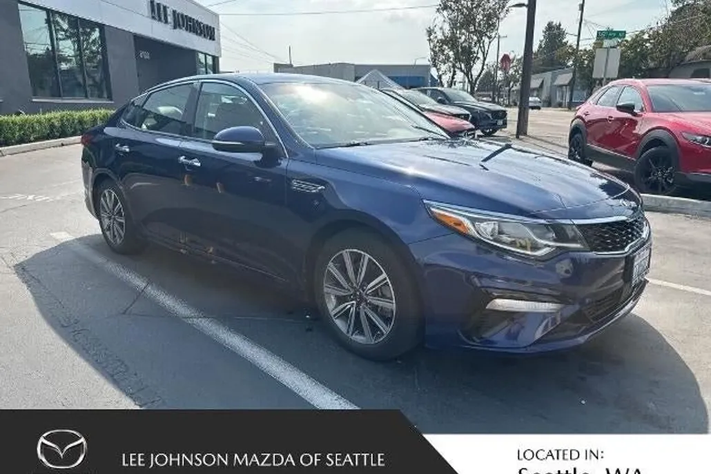 2019 Kia Optima EX photo 1