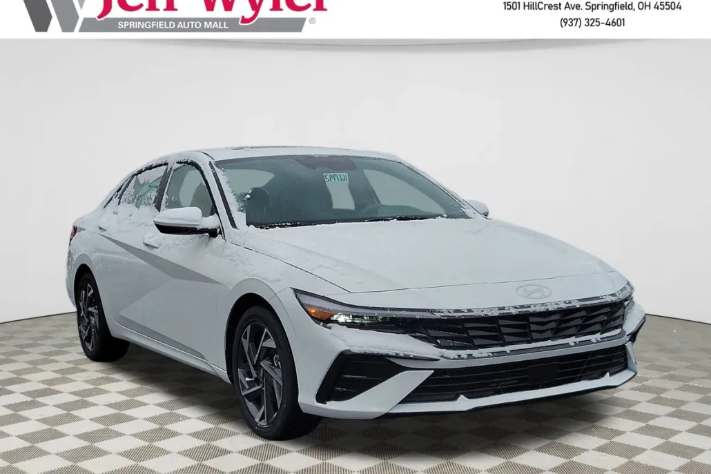 2025 Hyundai Elantra SEL Convenience photo 1