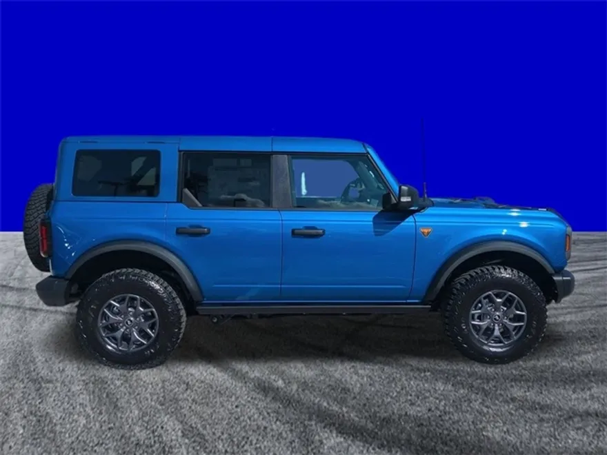 2025 Ford Bronco Badlands photo 1